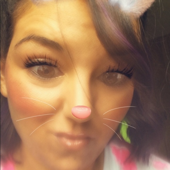 Meet your Posher, Stefanie - Picture 1 of 1